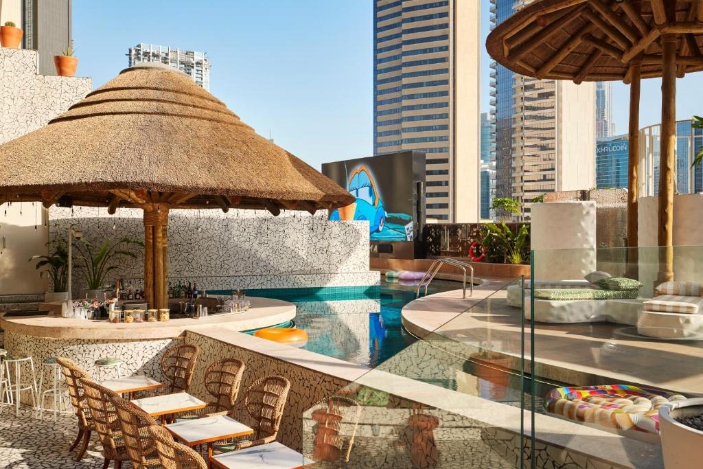 هتل ماما شلتر